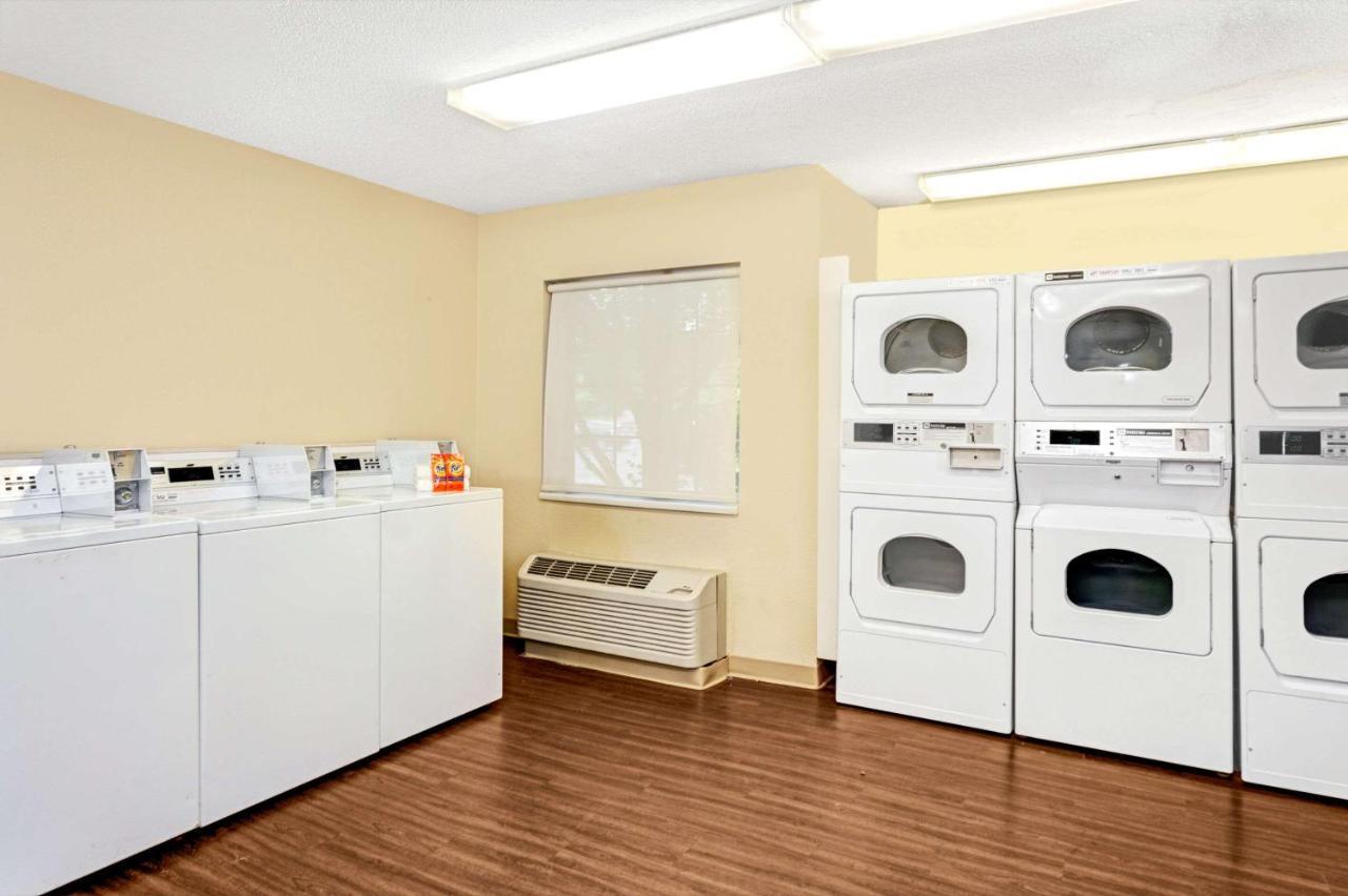 Mainstay Suites Northbrook Wheeling Bagian luar foto