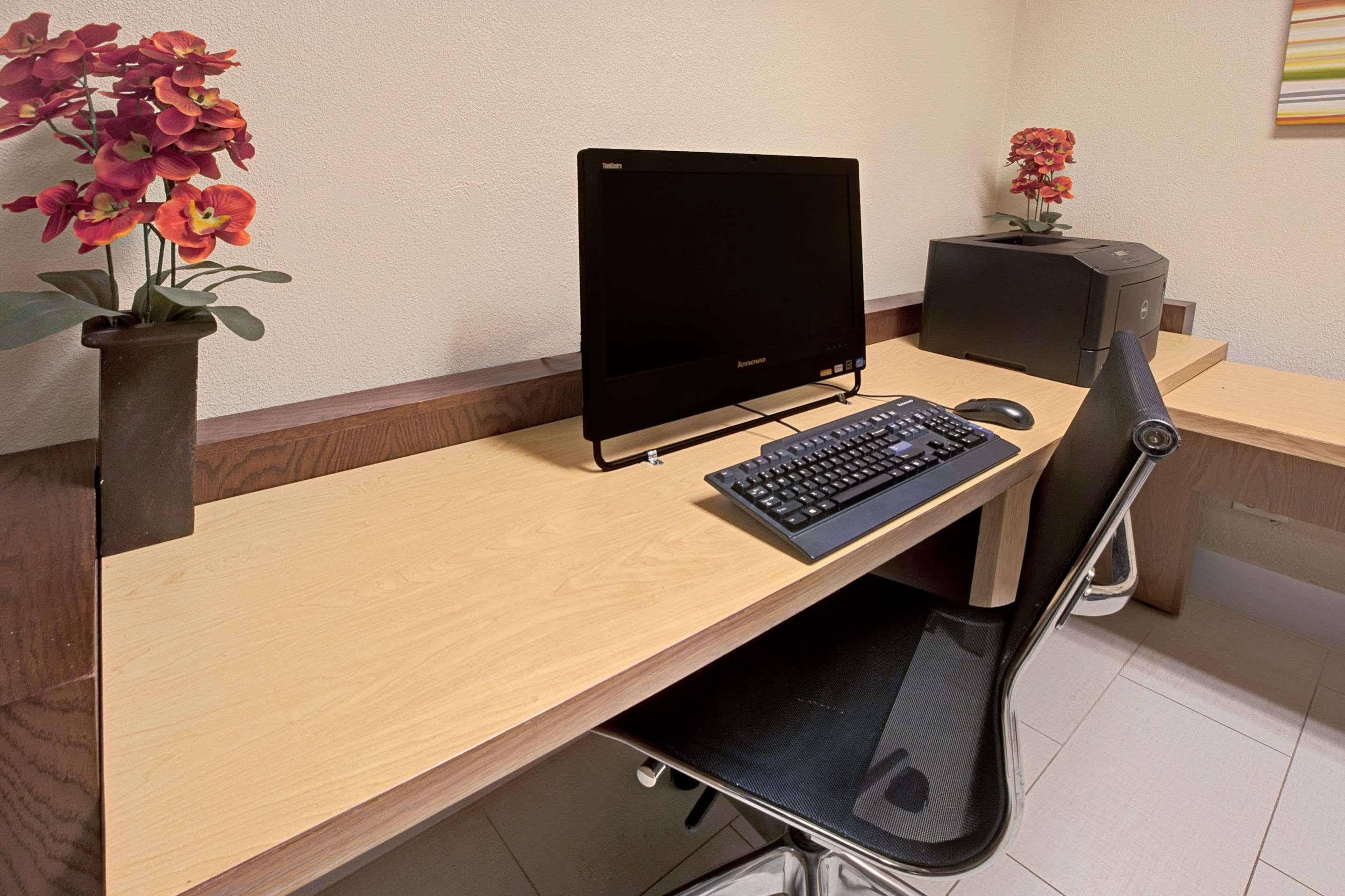 Mainstay Suites Northbrook Wheeling Bagian luar foto