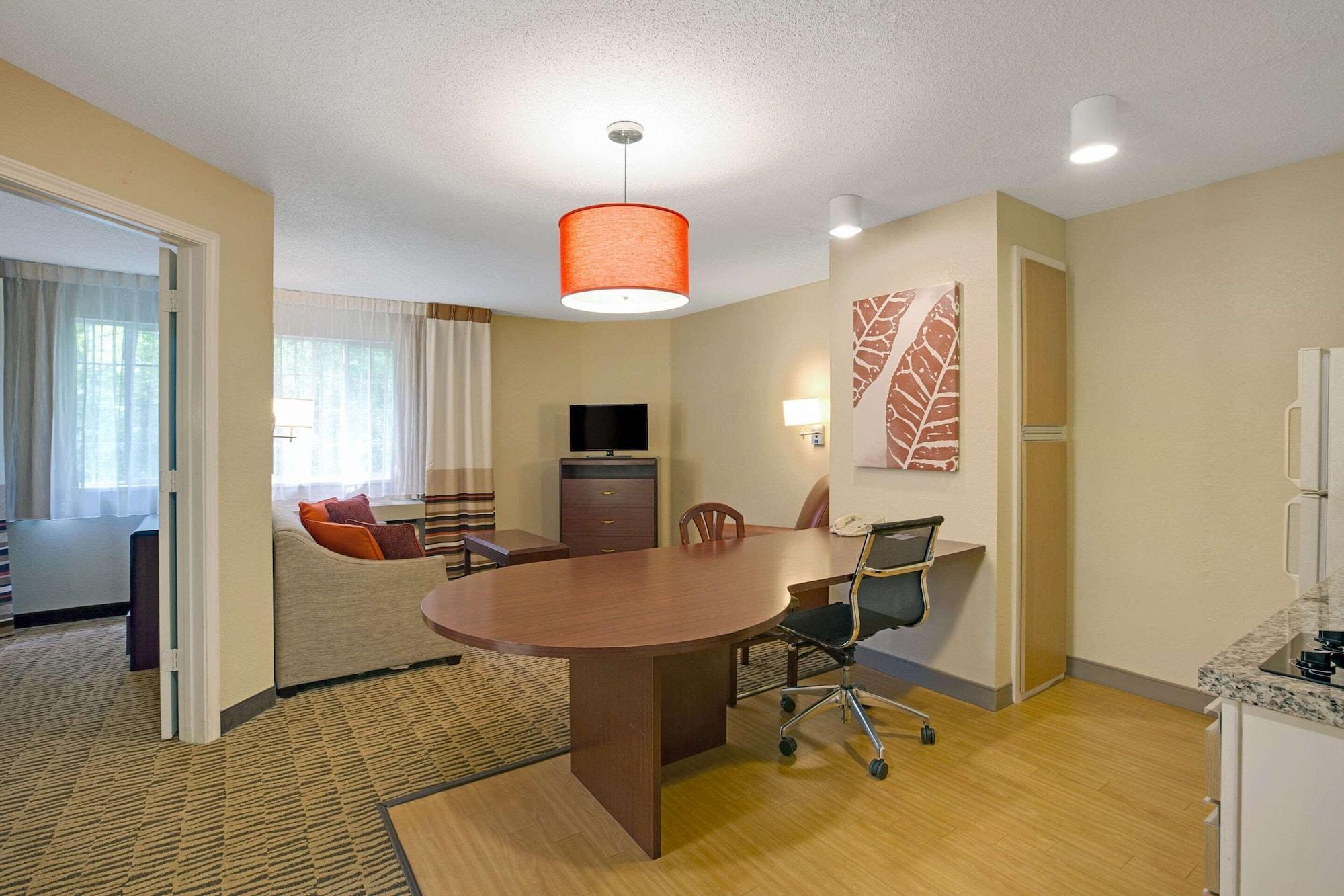 Mainstay Suites Northbrook Wheeling Bagian luar foto