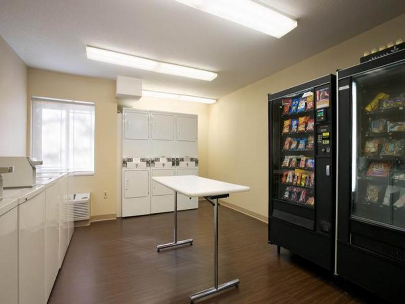 Mainstay Suites Northbrook Wheeling Bagian luar foto